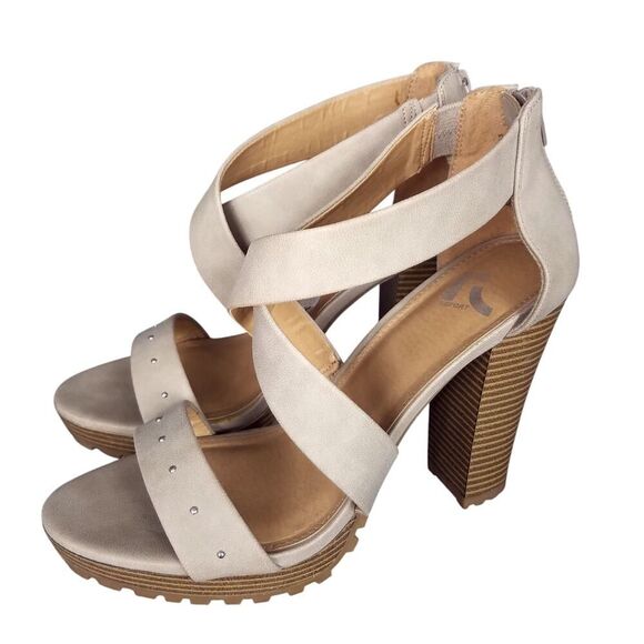 Report Tan Studded Chunky Platform Strappy Sandal High Heels Size 9.5 - Picture 1 of 6
